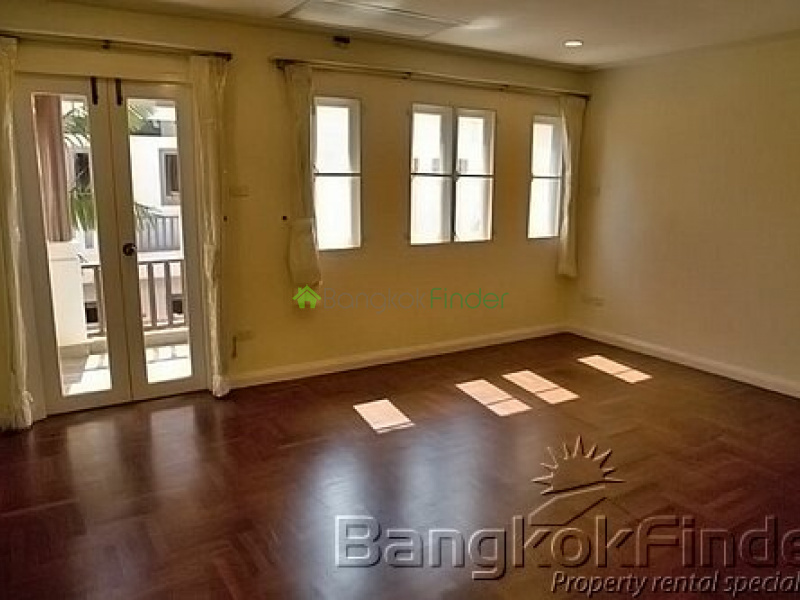 Sukhumvit Phrom Phong, Phrom Phong, Bangkok, Thailand, 4 Bedrooms Bedrooms, ,5 BathroomsBathrooms,House,For Rent,Sukhumvit Phrom Phong,9