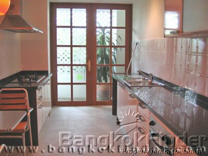 Navin Mansions Sathorn, Sathorn, Bangkok, Thailand, 2 Bedrooms Bedrooms, ,2 BathroomsBathrooms,Condo,For Rent,Navin Mansions,Navin Mansions Sathorn,30