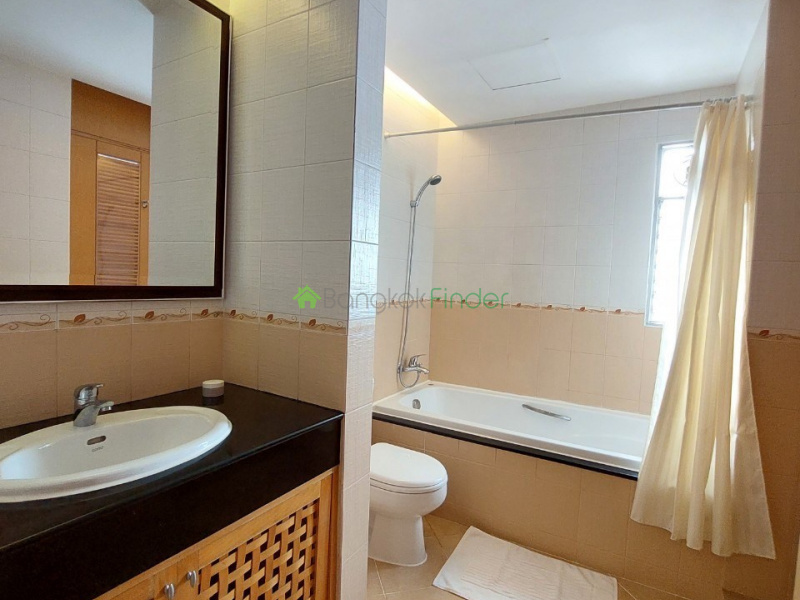 Soi Ngamduplee Sathorn, Sathorn, Bangkok, Thailand, 2 Bedrooms Bedrooms, ,2 BathroomsBathrooms,Condo,For Rent,Esmeralda Apartments,Soi Ngamduplee Sathorn,39