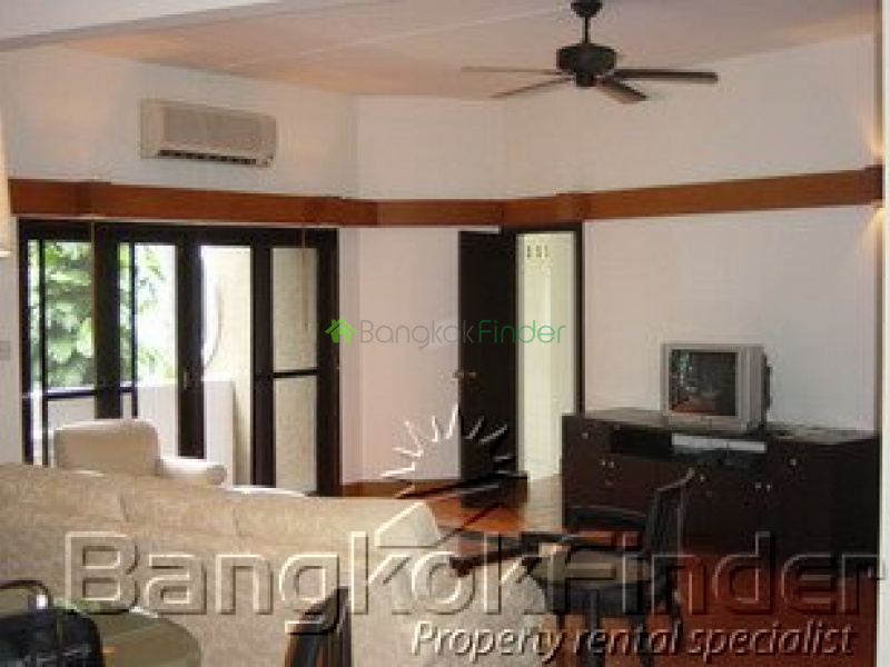 Ploenchit-Chidlom, Ploenchit, Bangkok, Thailand, 3 Bedrooms Bedrooms, ,3 BathroomsBathrooms,Condo,For Rent,Siri Apartment,Ploenchit-Chidlom,48