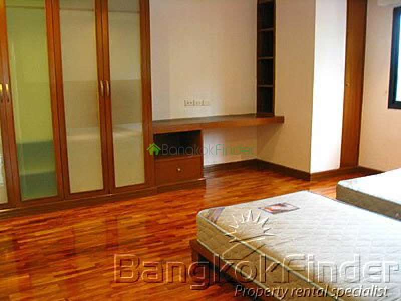 Sukhumvit Asoke, Asoke, Bangkok, Thailand, 3 Bedrooms Bedrooms, ,3 BathroomsBathrooms,Condo,For Rent,Cosmo Villa,Sukhumvit Asoke,50