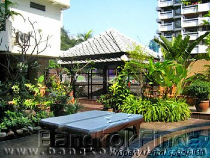 Sukhumvit Asoke, Asoke, Bangkok, Thailand, 3 Bedrooms Bedrooms, ,3 BathroomsBathrooms,Condo,For Rent,Cosmo Villa,Sukhumvit Asoke,50