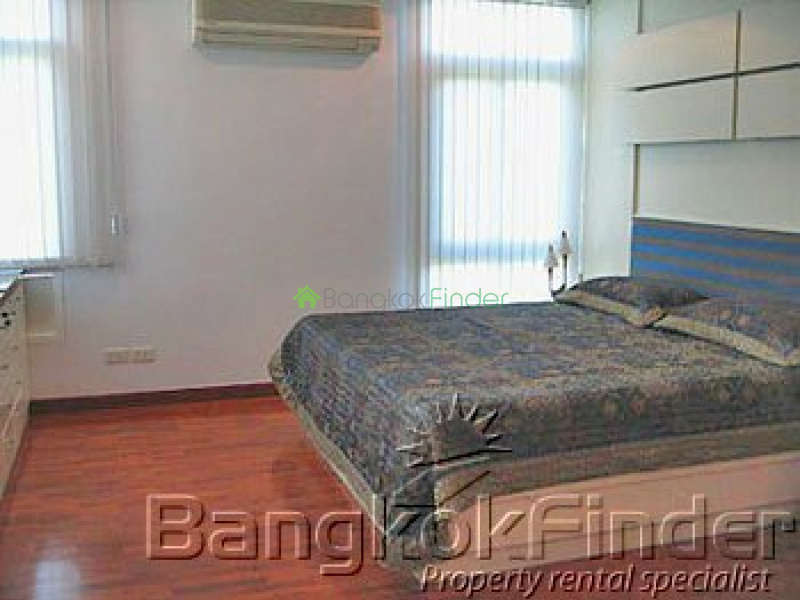 Soi Yenakard Sathorn, Sathorn, Bangkok, Thailand, 3 Bedrooms Bedrooms, ,2 BathroomsBathrooms,Condo,For Rent,Siri Yenakard,Soi Yenakard Sathorn,77