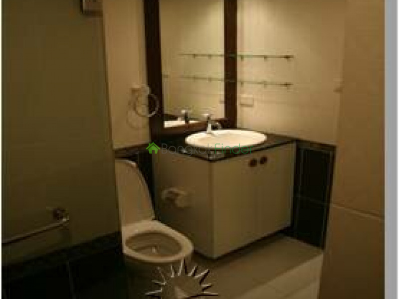 Sukhumvit Ekamai, Ekamai, Bangkok, Thailand, 3 Bedrooms Bedrooms, ,3 BathroomsBathrooms,Condo,For Rent,Regent II,Sukhumvit Ekamai,99