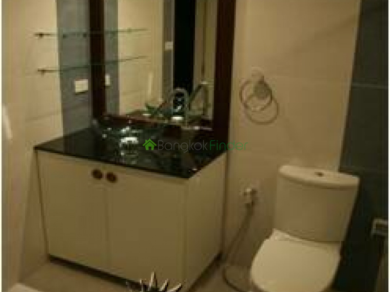 Sukhumvit Ekamai, Ekamai, Bangkok, Thailand, 3 Bedrooms Bedrooms, ,3 BathroomsBathrooms,Condo,For Rent,Regent II,Sukhumvit Ekamai,99