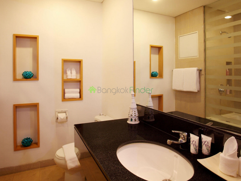 Sukhumvit Ekamai, Ekamai, Bangkok, Thailand, 4 Bedrooms Bedrooms, ,5 BathroomsBathrooms,Condo,For Rent,Ekamai Garden,Sukhumvit Ekamai,102