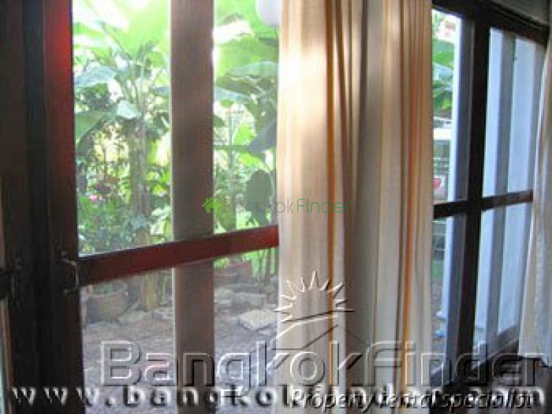 Sukhumvit Thonglor, Thonglor, Bangkok, Thailand, 3 Bedrooms Bedrooms, ,2 BathroomsBathrooms,House,For Rent,Sukhumvit Thonglor,174