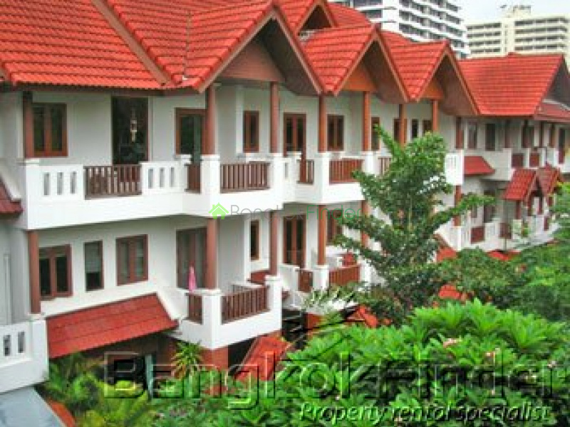 Sukhumvit-Phrom Phong, Phrom Phong, Bangkok, Thailand, 4 Bedrooms Bedrooms, ,5 BathroomsBathrooms,House,For Rent,Sukhumvit-Phrom Phong,175
