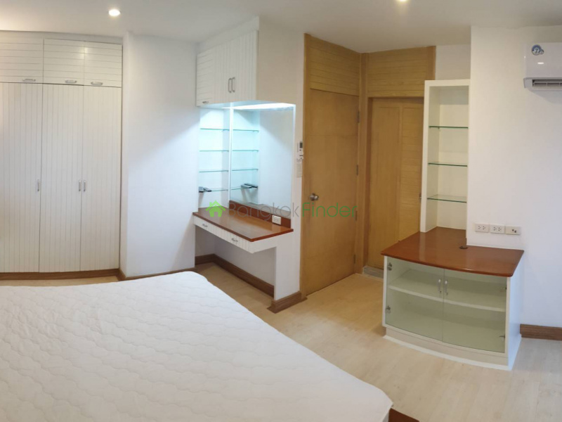 Sukhumvit-Phrom Phong, Phrom Phong, Bangkok, Thailand, 3 Bedrooms Bedrooms, ,3 BathroomsBathrooms,Condo,For Rent,Supalai Place,Sukhumvit-Phrom Phong,222