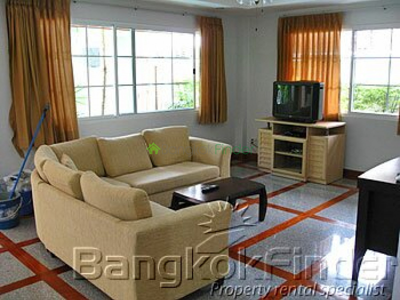 63 Sukhumvit, Ekamai, Bangkok, Thailand, 4 Bedrooms Bedrooms, ,4 BathroomsBathrooms,House,For Rent,Sukhumvit,243