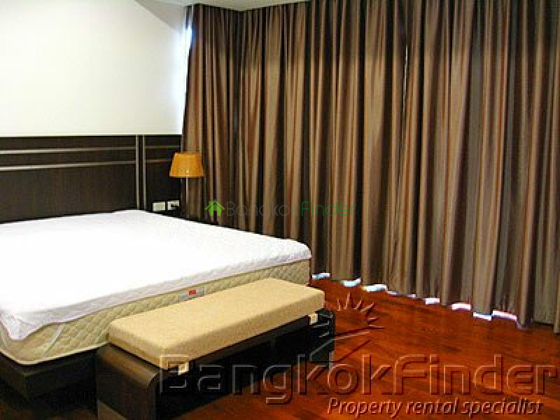 Sukhumvit-Ekamai, Ekamai, Bangkok, Thailand, 3 Bedrooms Bedrooms, ,3 BathroomsBathrooms,Condo,For Rent,Blossom Ville,Sukhumvit-Ekamai,258