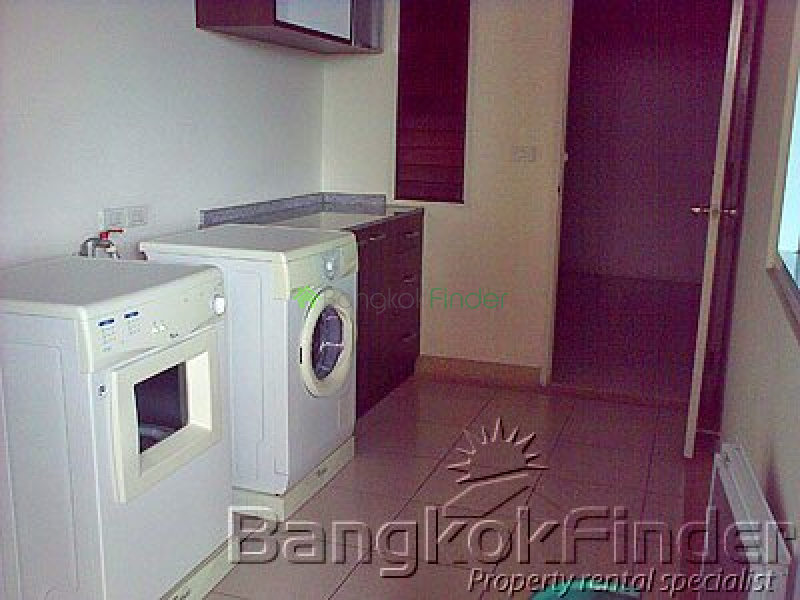 Sukhumvit-Ekamai, Ekamai, Bangkok, Thailand, 3 Bedrooms Bedrooms, ,3 BathroomsBathrooms,Condo,For Rent,Blossom Ville,Sukhumvit-Ekamai,258