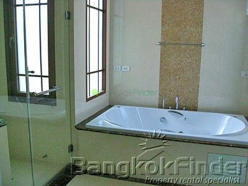 Sukhumvit-Phra Kanong, Phra Khanong, Bangkok, Thailand, 4 Bedrooms Bedrooms, ,5 BathroomsBathrooms,House,For Rent,Sukhumvit-Phra Kanong,270