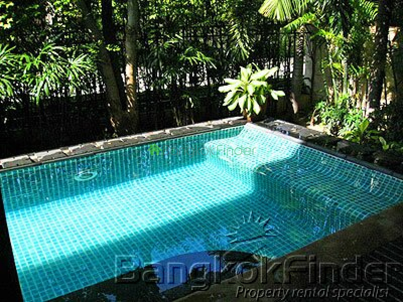 Sukhumvit-Phra Kanong, Phra Khanong, Bangkok, Thailand, 4 Bedrooms Bedrooms, ,5 BathroomsBathrooms,House,For Rent,Sukhumvit-Phra Kanong,270