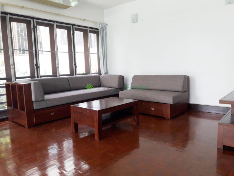 Sukhumvit-Ekamai, Ekamai, Bangkok, Thailand, 3 Bedrooms Bedrooms, ,3 BathroomsBathrooms,House,For Rent,Sukhumvit-Ekamai,286