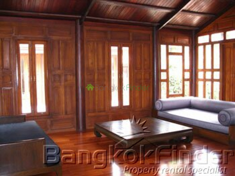 Sukhumvit-Ekamai, Ekamai, Bangkok, Thailand, 4 Bedrooms Bedrooms, ,4 BathroomsBathrooms,House,For Rent,Sukhumvit-Ekamai,292