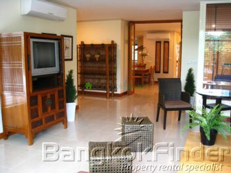 Sukhumvit-Ekamai, Ekamai, Bangkok, Thailand, 2 Bedrooms Bedrooms, ,2 BathroomsBathrooms,Condo,For Rent,Baan Ananda,Sukhumvit-Ekamai,319