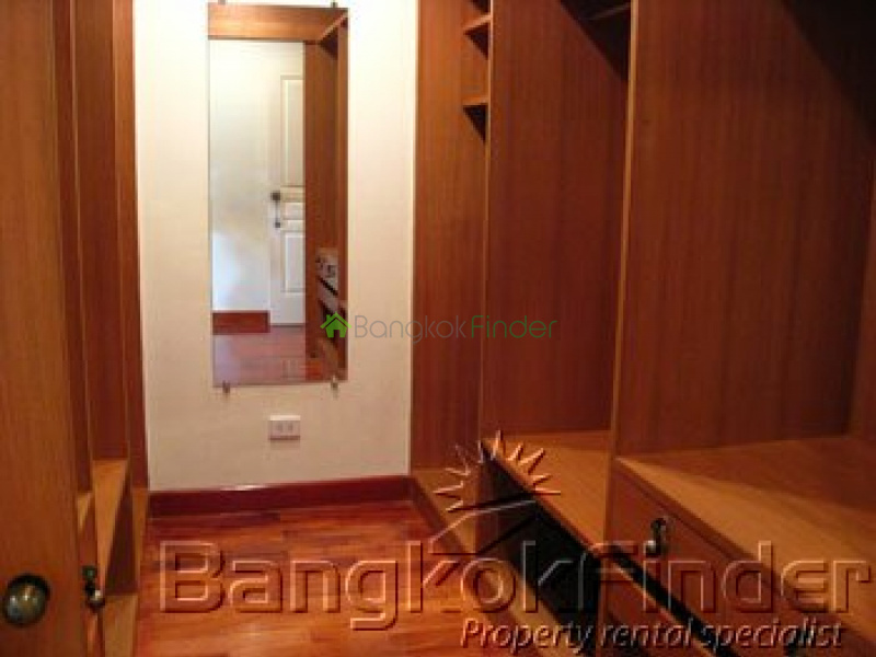 Sukhumvit-Ekamai, Ekamai, Bangkok, Thailand, 2 Bedrooms Bedrooms, ,2 BathroomsBathrooms,Condo,For Rent,Baan Ananda,Sukhumvit-Ekamai,319
