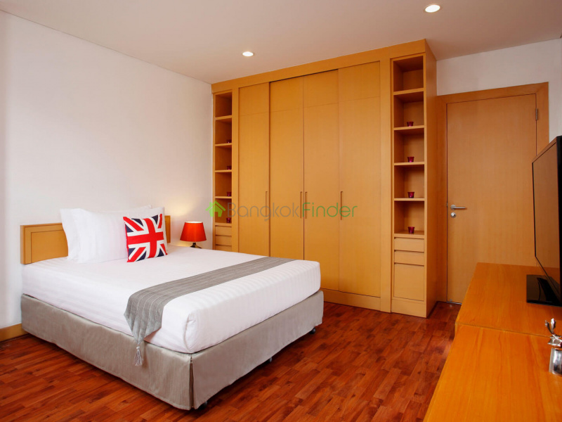 Sukhumvit-Ekamai, Ekamai, Bangkok, Thailand, 3 Bedrooms Bedrooms, ,3 BathroomsBathrooms,Condo,For Rent,Ekamai Garden,Sukhumvit-Ekamai,323