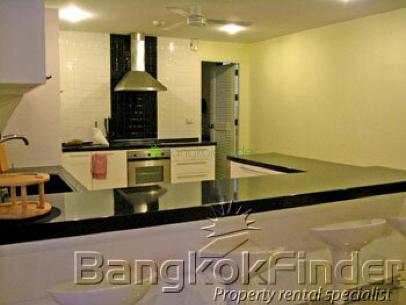 Sukhumvit-Ekamai, Ekamai, Bangkok, Thailand, 3 Bedrooms Bedrooms, ,4 BathroomsBathrooms,Condo,For Rent,Baan Ananda,Sukhumvit-Ekamai,333