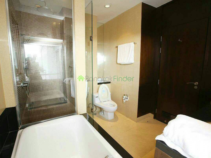 Ploenchit-Chidlom, Ploenchit, Bangkok, Thailand, 4 Bedrooms Bedrooms, ,4 BathroomsBathrooms,Condo,For Rent,Royal Residence Park,Ploenchit-Chidlom,381