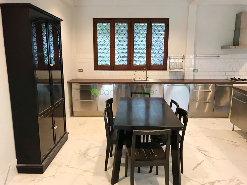 Sukhumvit-Phrom Phong, Phrom Phong, Bangkok, Thailand, 4 Bedrooms Bedrooms, ,5 BathroomsBathrooms,House,For Rent,Sukhumvit-Phrom Phong,410