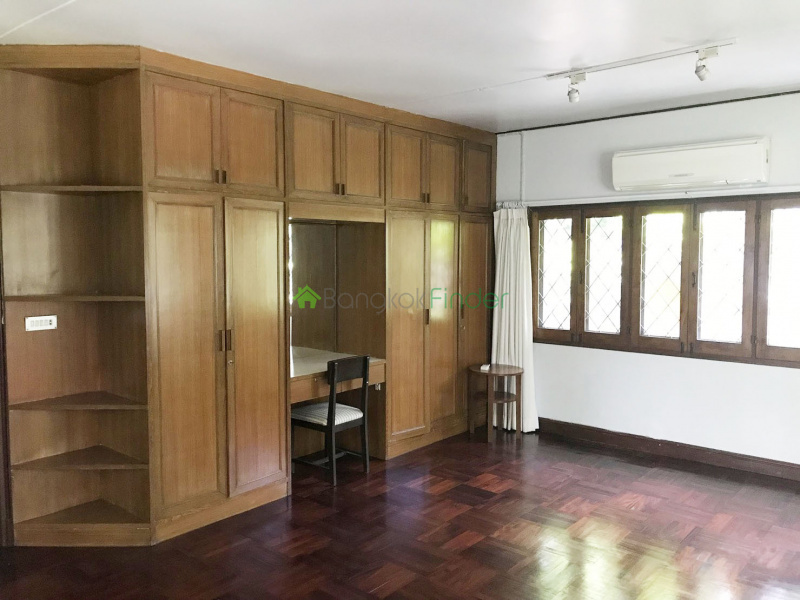 Sukhumvit-Phrom Phong, Phrom Phong, Bangkok, Thailand, 4 Bedrooms Bedrooms, ,5 BathroomsBathrooms,House,For Rent,Sukhumvit-Phrom Phong,410