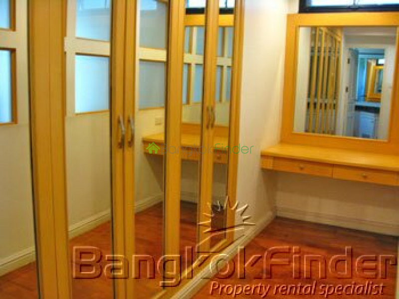 Sukhumvit-Asoke, Asoke, Bangkok, Thailand, 3 Bedrooms Bedrooms, ,3 BathroomsBathrooms,Condo,For Rent,Cosmo Villa,Sukhumvit-Asoke,440