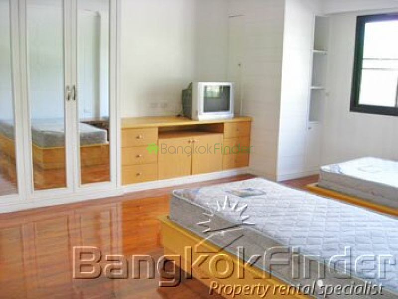 Sukhumvit-Asoke, Asoke, Bangkok, Thailand, 3 Bedrooms Bedrooms, ,3 BathroomsBathrooms,Condo,For Rent,Cosmo Villa,Sukhumvit-Asoke,440