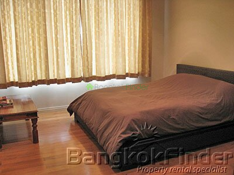 Silom, Silom, Bangkok, Thailand, 3 Bedrooms Bedrooms, ,3 BathroomsBathrooms,Condo,For Rent,Royal Saladaeng,Silom,470