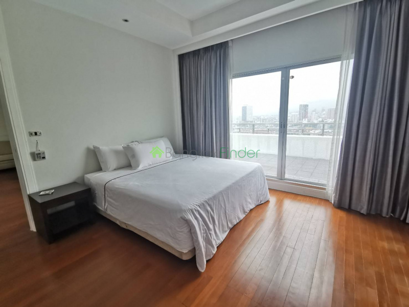 Ploenchit-Chidlom, Ploenchit, Bangkok, Thailand, 5 Bedrooms Bedrooms, ,Condo,For Rent,Royal Residence Park,Ploenchit-Chidlom,473