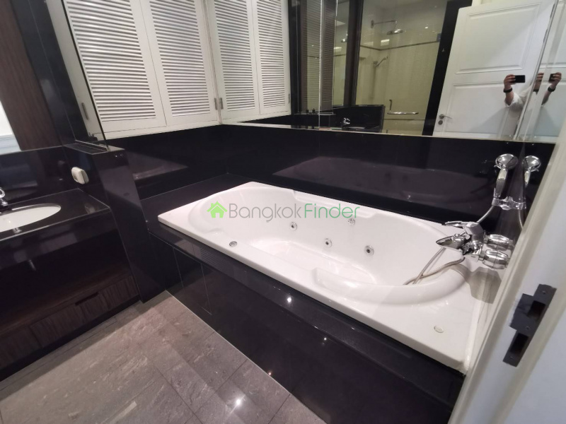 Ploenchit-Chidlom, Ploenchit, Bangkok, Thailand, 5 Bedrooms Bedrooms, ,Condo,For Rent,Royal Residence Park,Ploenchit-Chidlom,473