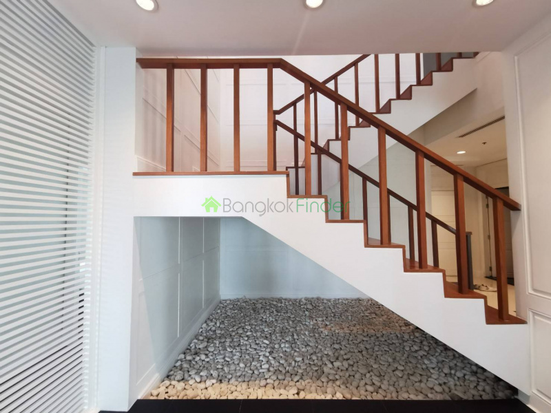 Ploenchit-Chidlom, Ploenchit, Bangkok, Thailand, 5 Bedrooms Bedrooms, ,Condo,For Rent,Royal Residence Park,Ploenchit-Chidlom,473