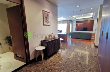 1 Wireless Road, Ploenchit, Bangkok, Thailand, 3 Bedrooms Bedrooms, ,4 BathroomsBathrooms,Condo,For Rent,Royal Residence Park,Wireless Road,475