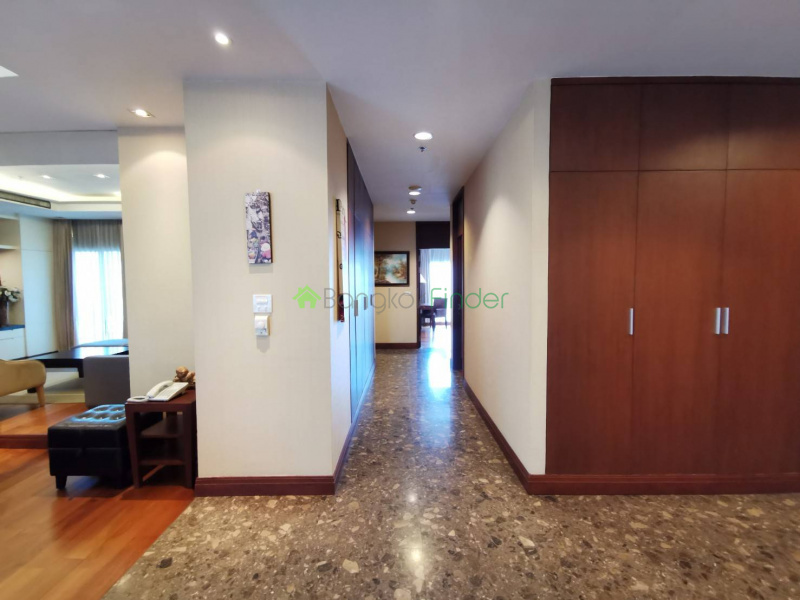 1 Wireless Road, Ploenchit, Bangkok, Thailand, 3 Bedrooms Bedrooms, ,4 BathroomsBathrooms,Condo,For Rent,Royal Residence Park,Wireless Road,475