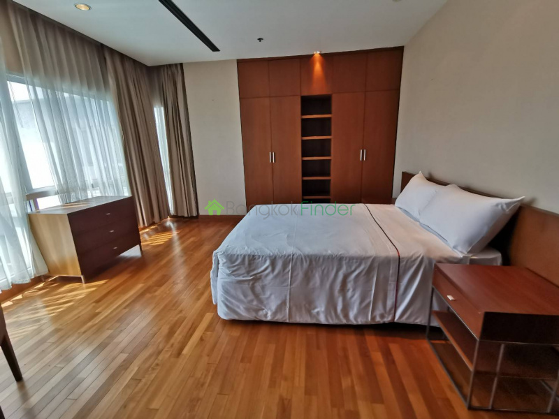 1 Wireless Road, Ploenchit, Bangkok, Thailand, 3 Bedrooms Bedrooms, ,4 BathroomsBathrooms,Condo,For Rent,Royal Residence Park,Wireless Road,475