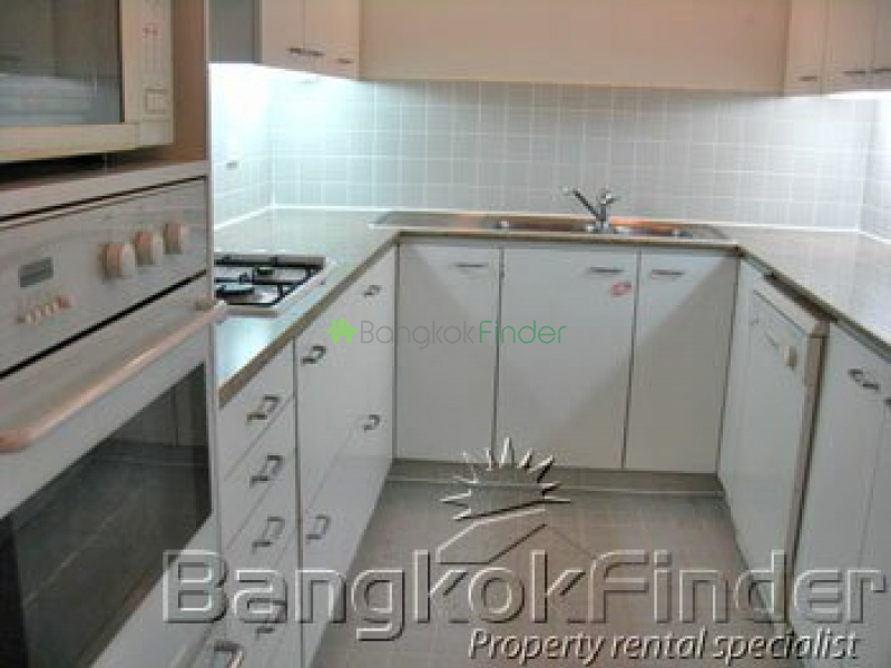 Sathorn, Sathorn, Bangkok, Thailand, 4 Bedrooms Bedrooms, ,5 BathroomsBathrooms,Condo,For Rent,Tipamas Suites,Sathorn,491