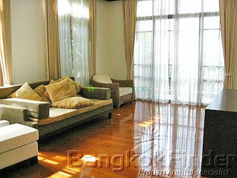 Sukhumvit-Phra Kanong, Phra Khanong, Bangkok, Thailand, 4 Bedrooms Bedrooms, ,4 BathroomsBathrooms,House,For Rent,Sukhumvit-Phra Kanong,505