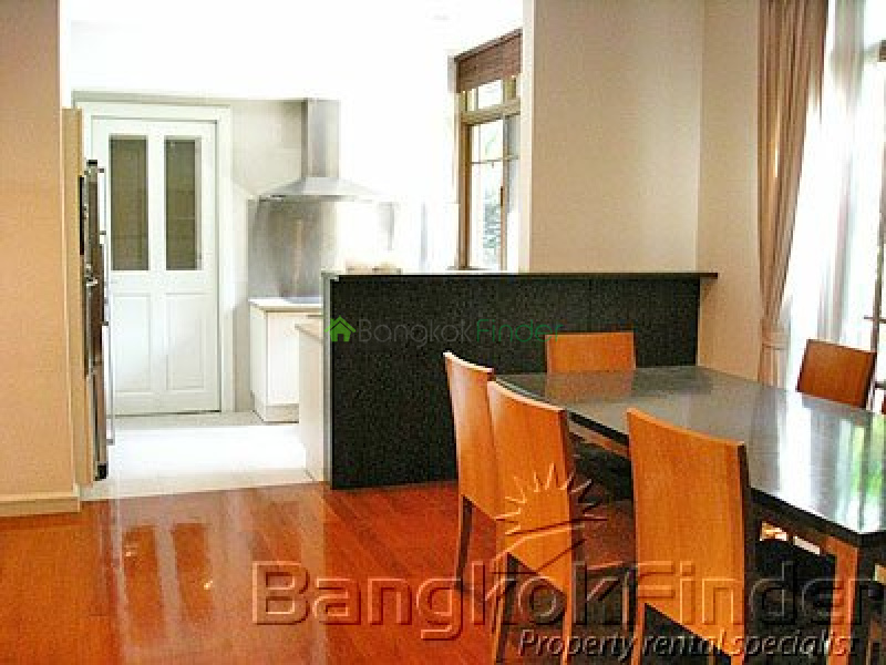 Sukhumvit-Phra Kanong, Phra Khanong, Bangkok, Thailand, 4 Bedrooms Bedrooms, ,4 BathroomsBathrooms,House,For Rent,Sukhumvit-Phra Kanong,505