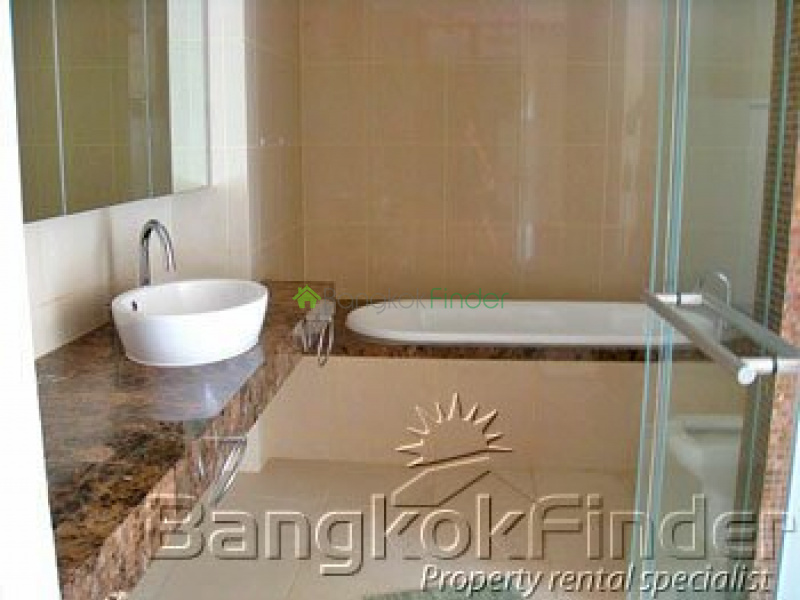 Silom, Silom, Bangkok, Thailand, 3 Bedrooms Bedrooms, ,2 BathroomsBathrooms,Condo,For Rent,The Legend,Silom,524