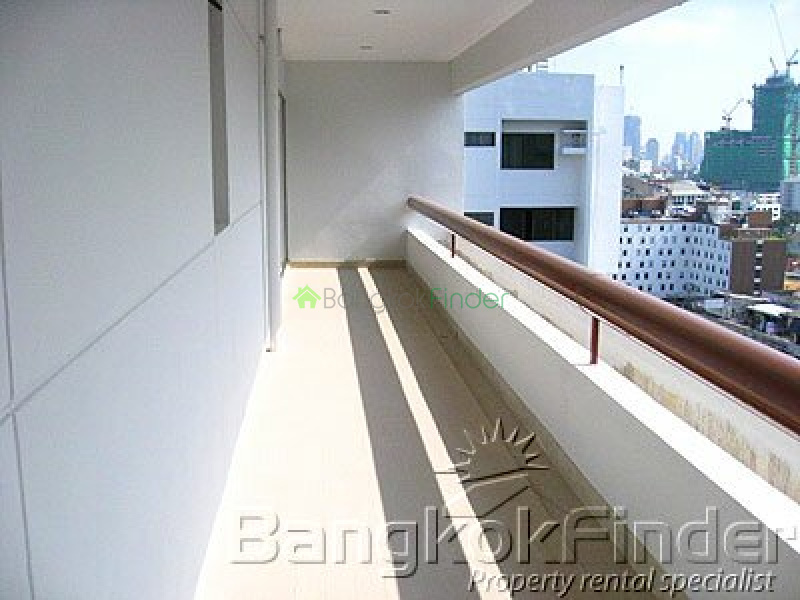 Soi Ngamduplee, Sathorn, Bangkok, Thailand, 3 Bedrooms Bedrooms, ,3 BathroomsBathrooms,Condo,For Rent,Esmeralda Apartments,Soi Ngamduplee,573