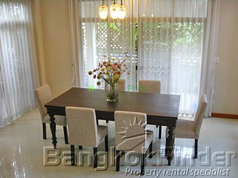 Sukhumvit-Nana, Nana, Bangkok, Thailand, 5 Bedrooms Bedrooms, ,5 BathroomsBathrooms,House,For Rent,Sukhumvit-Nana,581