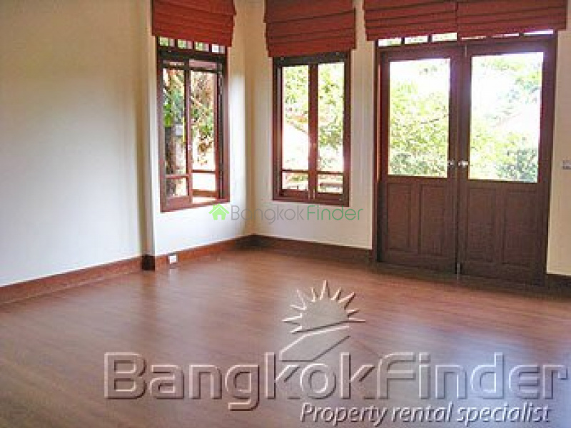 63 Sukhumvit, Ekamai, Bangkok, Thailand, 5 Bedrooms Bedrooms, ,5 BathroomsBathrooms,House,For Rent,Sukhumvit,594