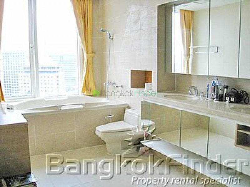 Silom, Silom, Bangkok, Thailand, 4 Bedrooms Bedrooms, ,4 BathroomsBathrooms,Condo,For Rent,Royal Saladaeng,Silom,597