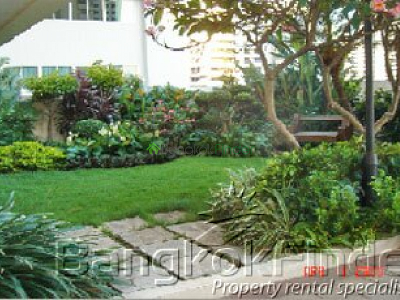 Sukhumvit-Nana, Nana, Bangkok, Thailand, 2 Bedrooms Bedrooms, ,2 BathroomsBathrooms,Condo,For Rent,Newton Tower,Sukhumvit-Nana,622