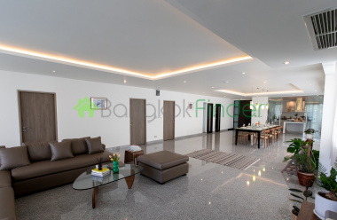 Sukhumvit-Phra Kanong, Phra Khanong, Bangkok, Thailand, 3 Bedrooms Bedrooms, ,3 BathroomsBathrooms,Condo,For Rent,Seven Place,Sukhumvit-Phra Kanong,651