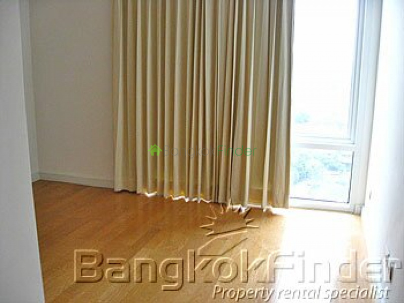 Sukhumvit-Ekamai, Ekamai, Bangkok, Thailand, 3 Bedrooms Bedrooms, ,3 BathroomsBathrooms,Condo,For Rent,Fullerton Sukhumvit,Sukhumvit-Ekamai,657