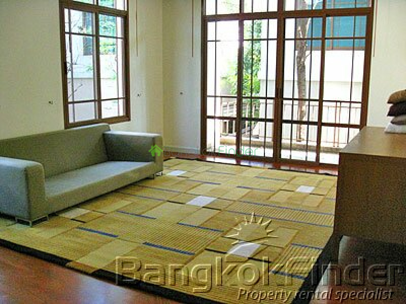 Sukhumvit- Phra Kanong- Phra Khanong- Bangkok- Thailand, 4 Bedrooms Bedrooms, ,5 BathroomsBathrooms,House,Sold,Sukhumvit-Phra Kanong,738