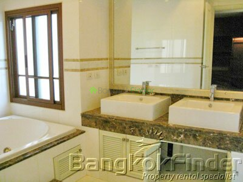 Sukhumvit- Phra Kanong- Phra Khanong- Bangkok- Thailand, 4 Bedrooms Bedrooms, ,5 BathroomsBathrooms,House,Sold,Sukhumvit-Phra Kanong,738