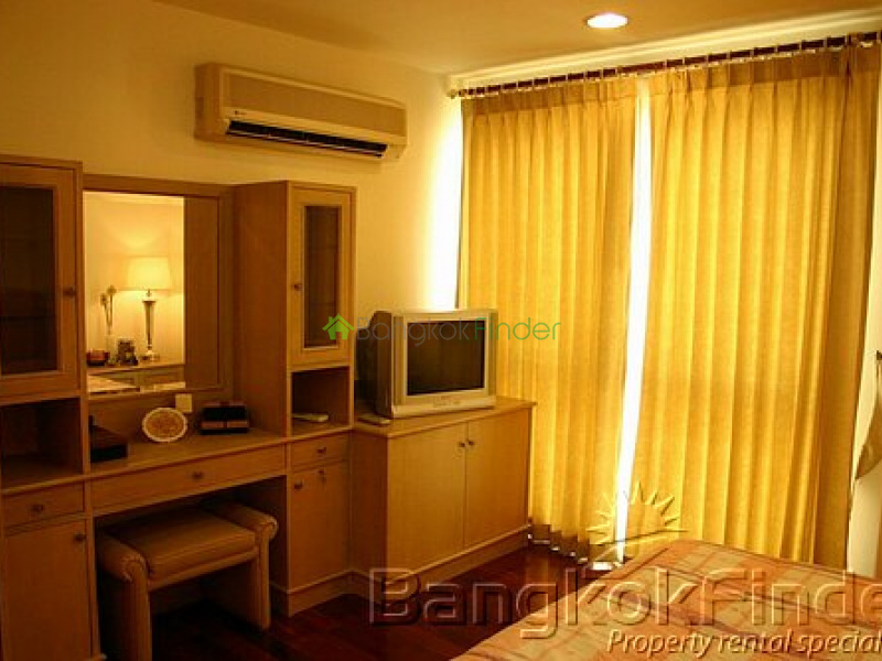 Sukhumvit-Nana, Nana, Bangkok, Thailand, 2 Bedrooms Bedrooms, ,2 BathroomsBathrooms,Condo,For Rent,Urbana 15,Sukhumvit-Nana,822